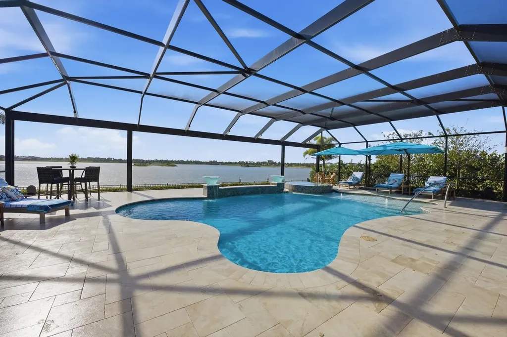 829 Hookline Circle Loxahatchee FL 33470