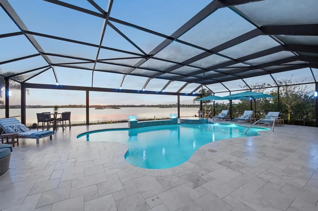 829 Hookline Circle Loxahatchee FL 33470