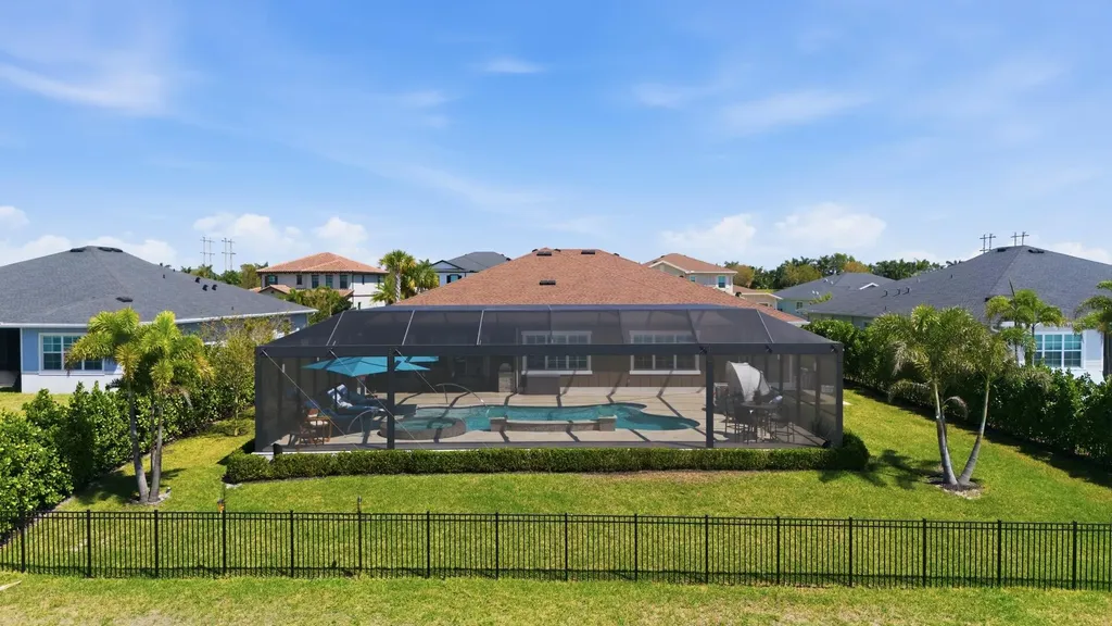 829 Hookline Circle Loxahatchee FL 33470