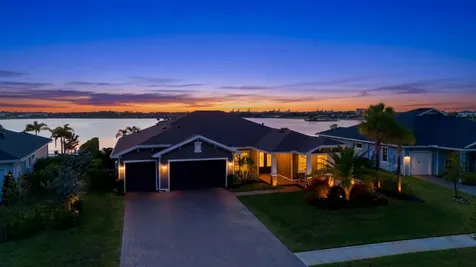 829 Hookline Circle Loxahatchee FL 33470