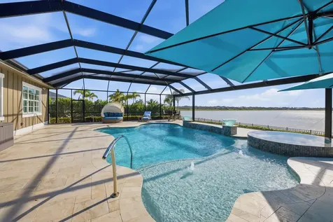 829 Hookline Circle Loxahatchee FL 33470