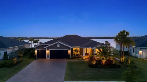 829 Hookline Circle Loxahatchee FL 33470