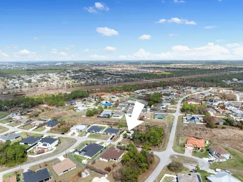 5593 NW Wesley Road Port St Lucie FL 34986
