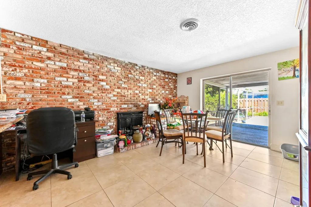315 SW 12th Avenue Boynton Beach FL 33435