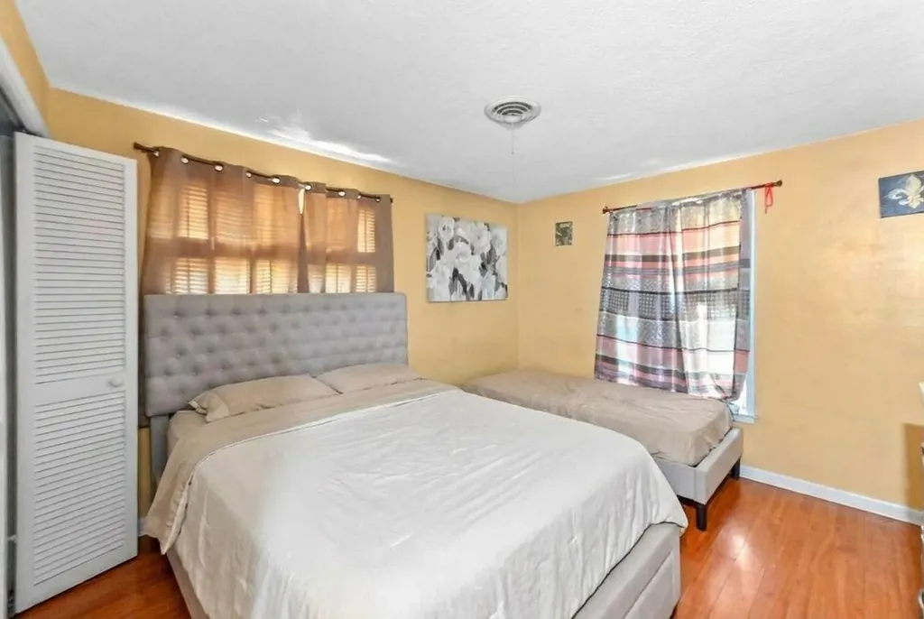315 SW 12th Avenue Boynton Beach FL 33435