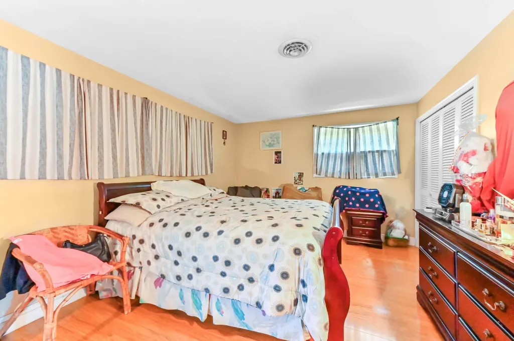 315 SW 12th Avenue Boynton Beach FL 33435
