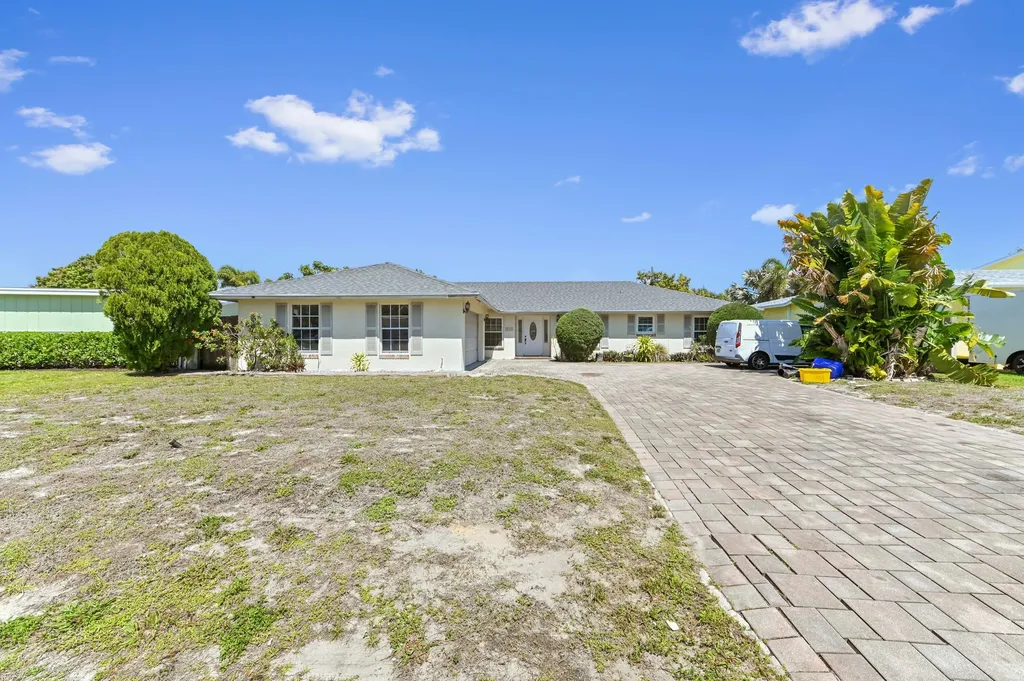 315 SW 12th Avenue Boynton Beach FL 33435