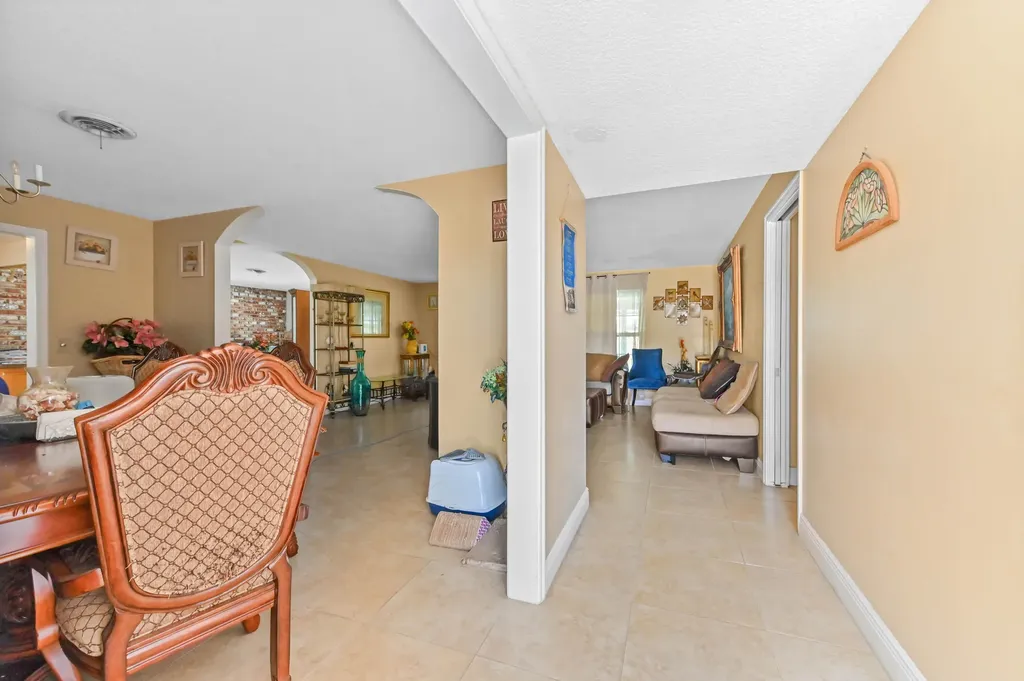 315 SW 12th Avenue Boynton Beach FL 33435
