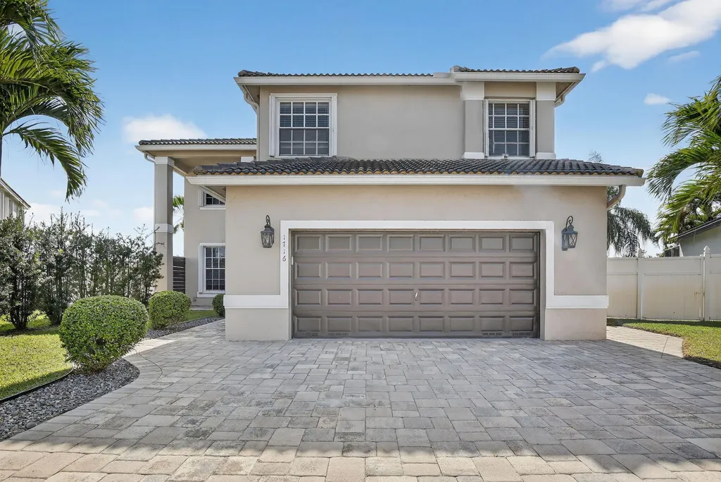 1716 NW 166th Avenue Pembroke Pines FL 33028