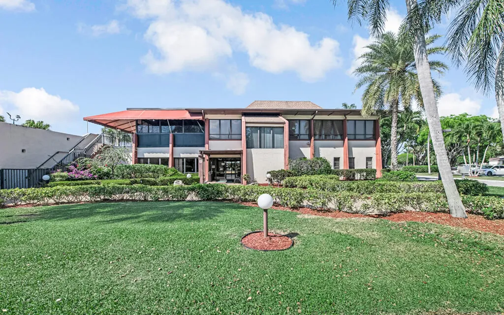 7915 Willow Spring Drive Lake Worth FL 33467