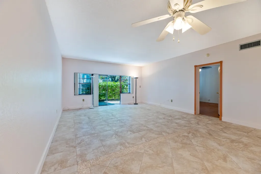 6622 Villa Sonrisa Drive Boca Raton FL 33433