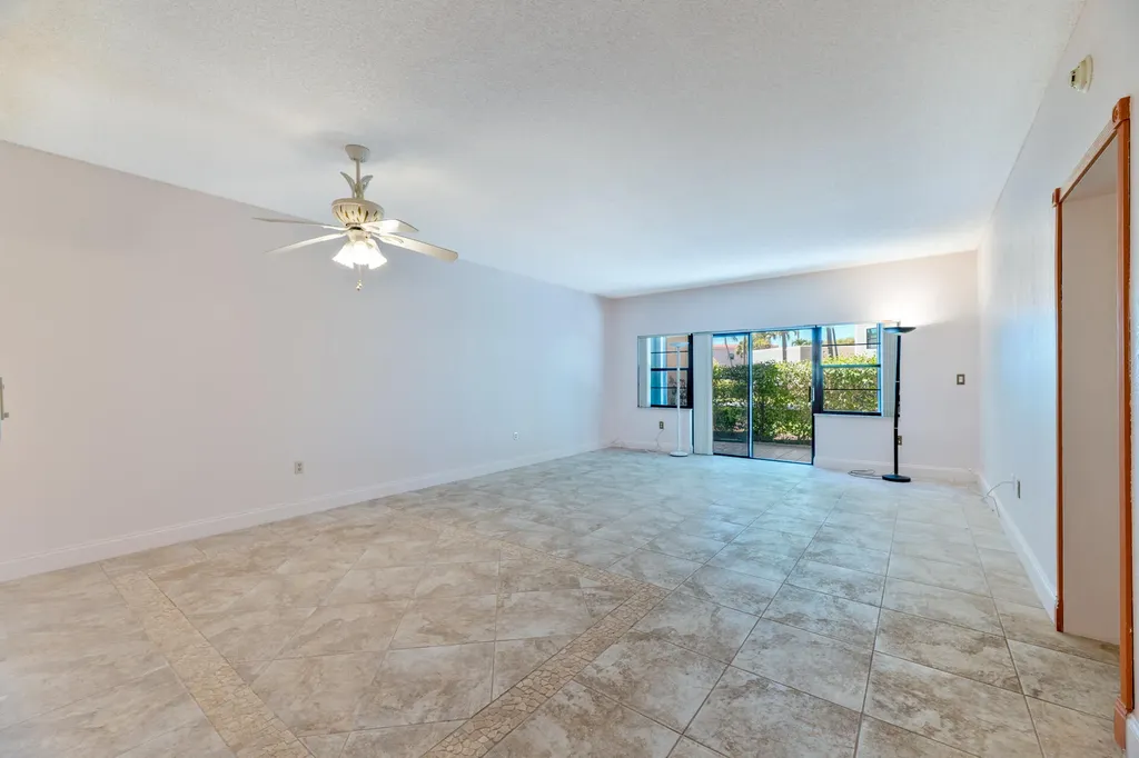 6622 Villa Sonrisa Drive Boca Raton FL 33433