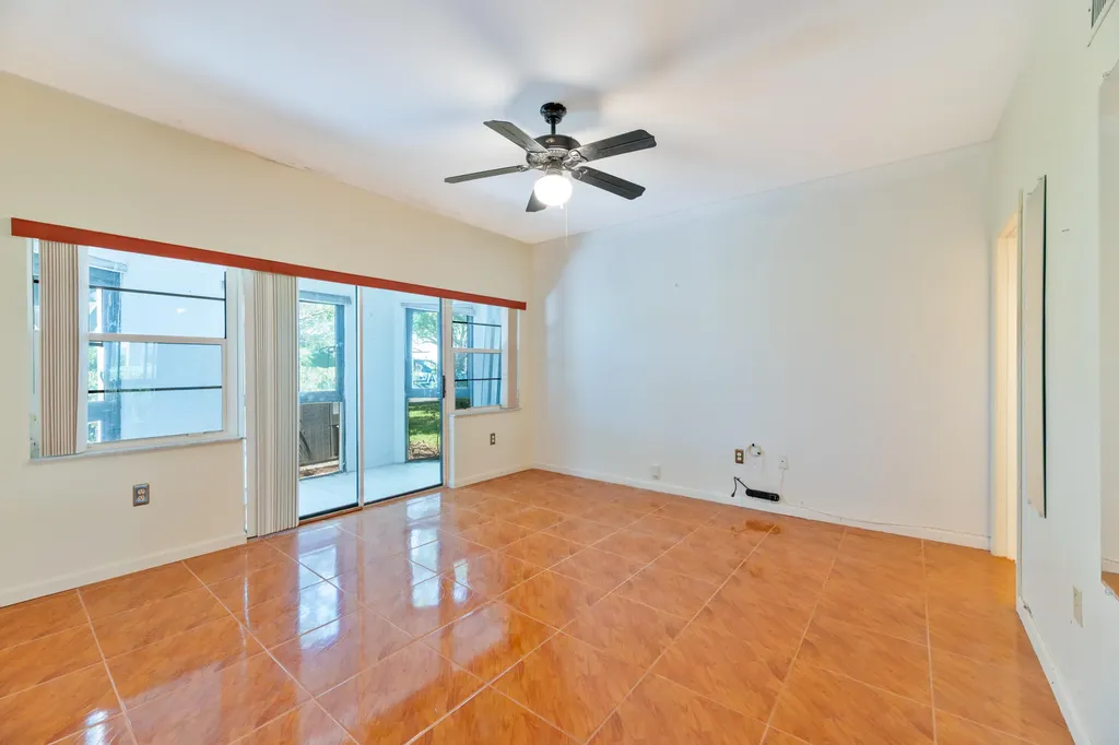 6622 Villa Sonrisa Drive Boca Raton FL 33433