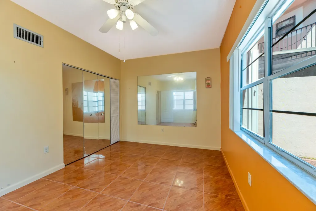 6622 Villa Sonrisa Drive Boca Raton FL 33433