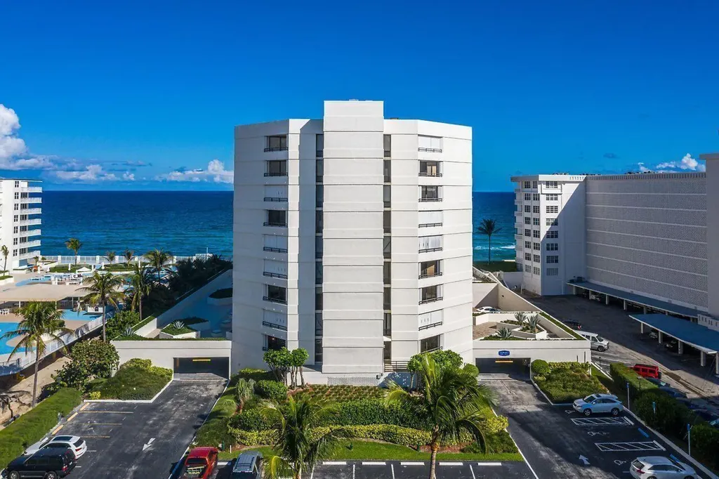 3560 S Ocean Boulevard South Palm Beach FL 33480