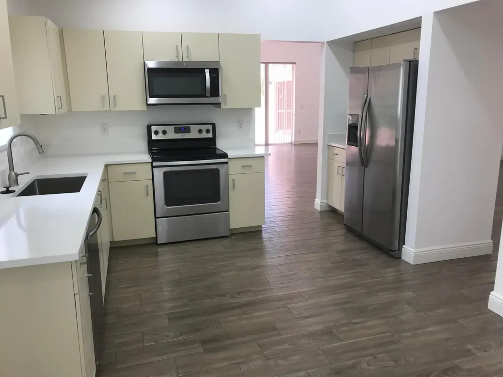 7296 Via Palomar Boca Raton FL 33433