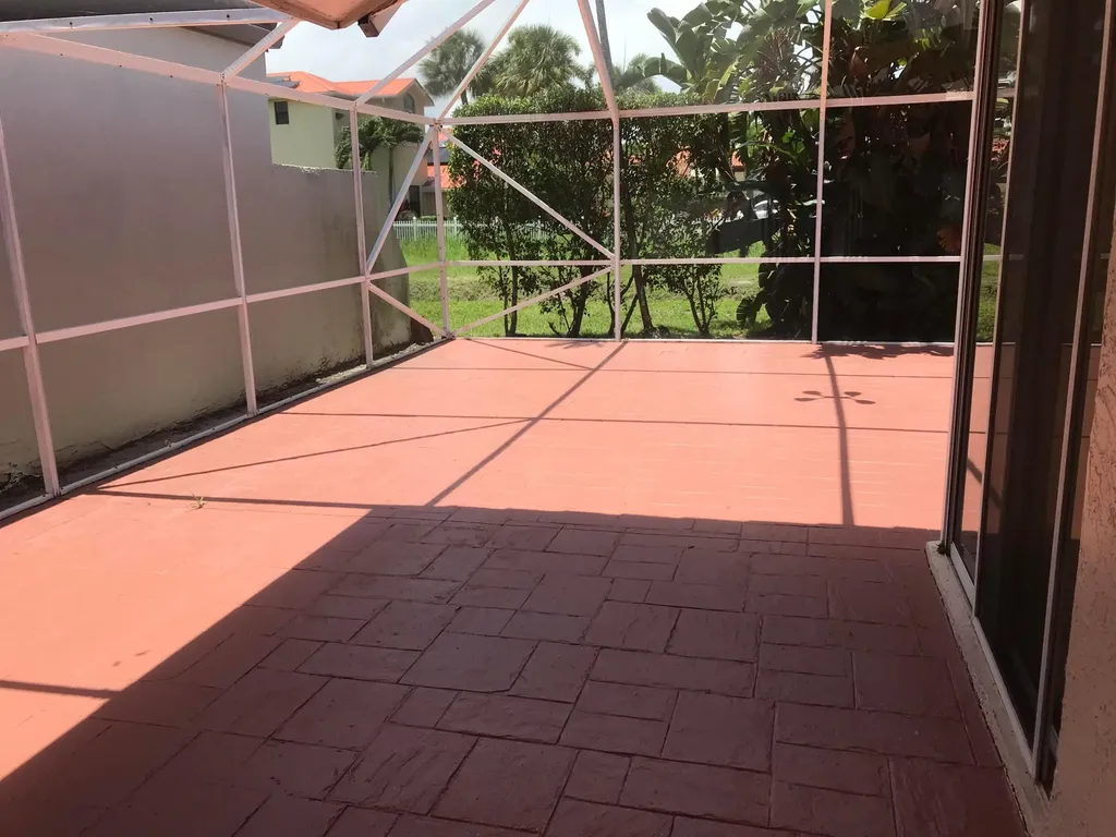 7296 Via Palomar Boca Raton FL 33433