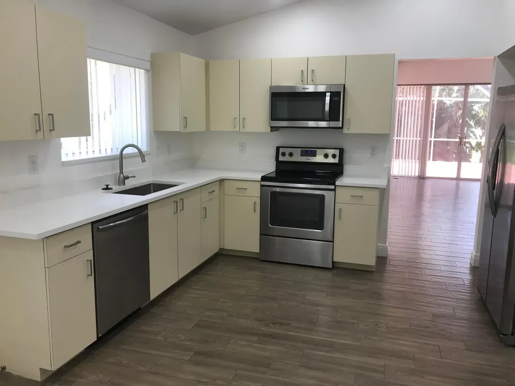 7296 Via Palomar Boca Raton FL 33433