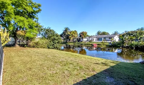 8528 Windsor Drive Miramar FL 33025