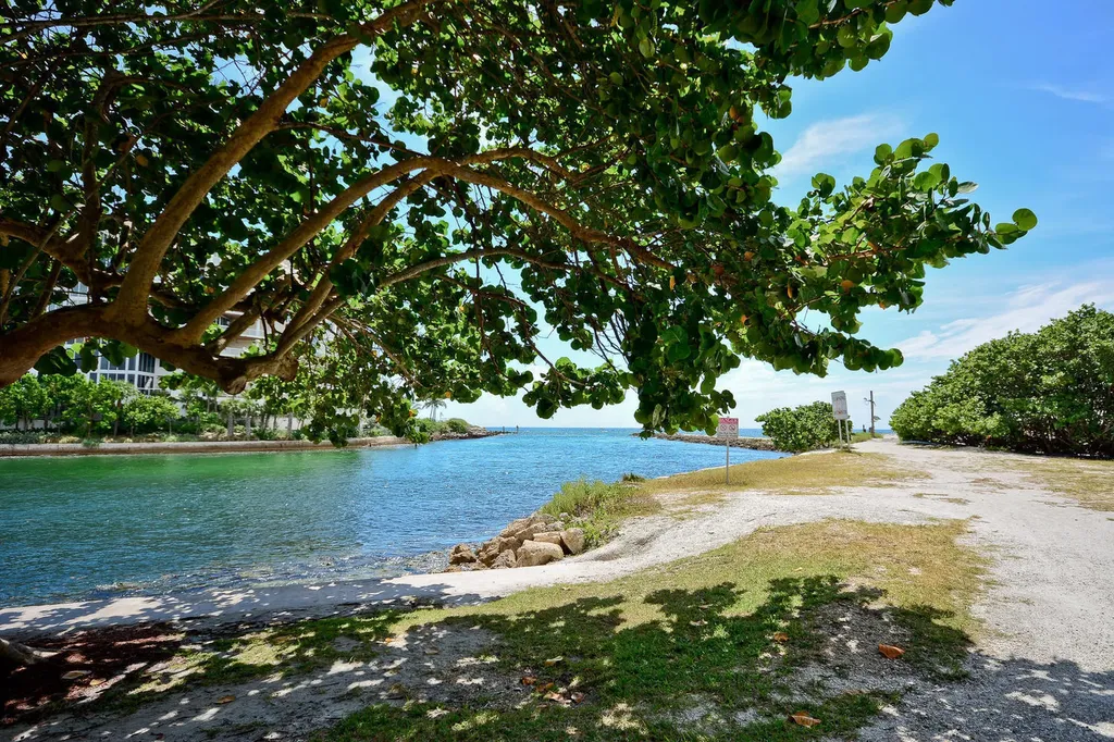 1111 S Ocean Boulevard Boca Raton FL 33432