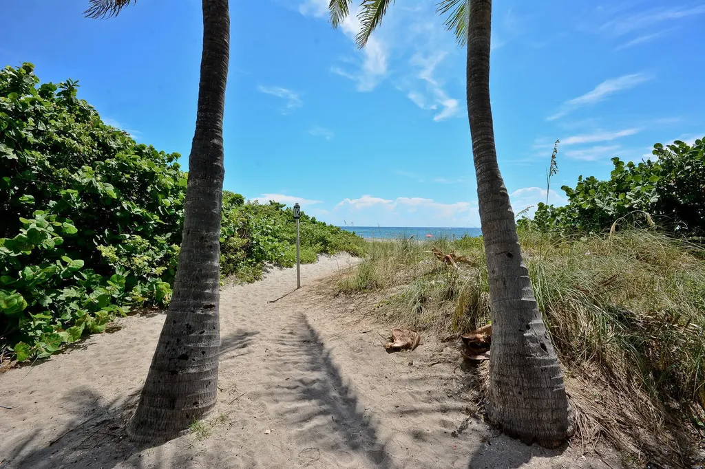 1111 S Ocean Boulevard Boca Raton FL 33432