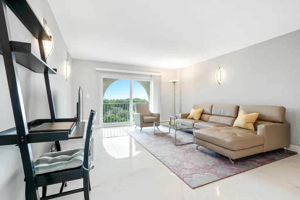 1111 S Ocean Boulevard Boca Raton FL 33432