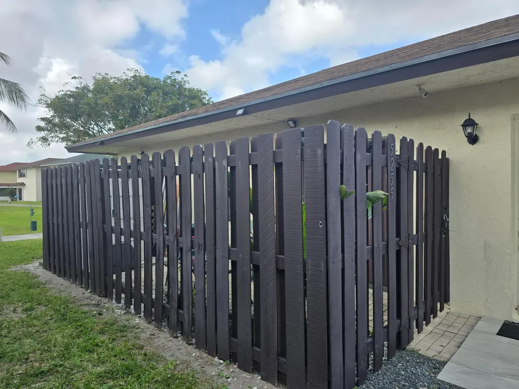 5255 Mendoza Street West Palm Beach FL 33415