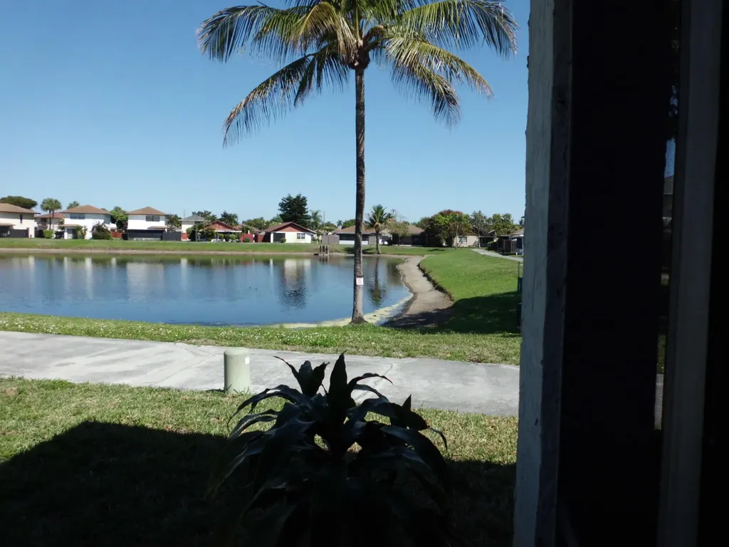 5255 Mendoza Street West Palm Beach FL 33415