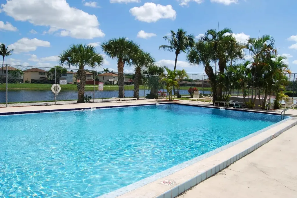 5255 Mendoza Street West Palm Beach FL 33415