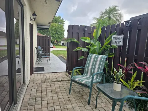 5255 Mendoza Street West Palm Beach FL 33415