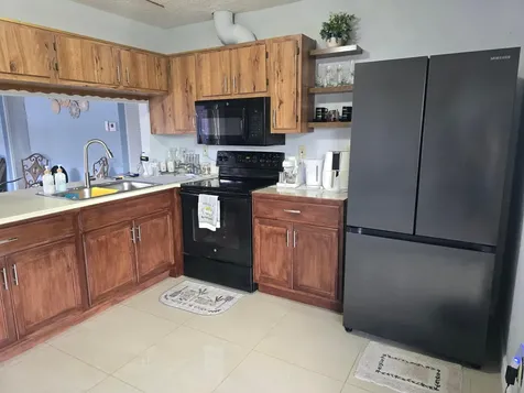5255 Mendoza Street West Palm Beach FL 33415