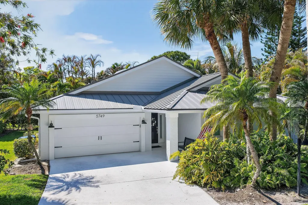 5749 Turnwood Court Jupiter FL 33458