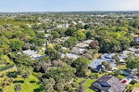 5749 Turnwood Court Jupiter FL 33458