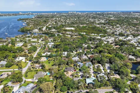 5749 Turnwood Court Jupiter FL 33458