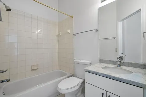 2013 Harbor View Circle Weston FL 33327