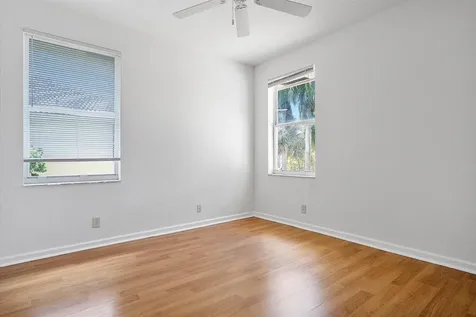 2013 Harbor View Circle Weston FL 33327