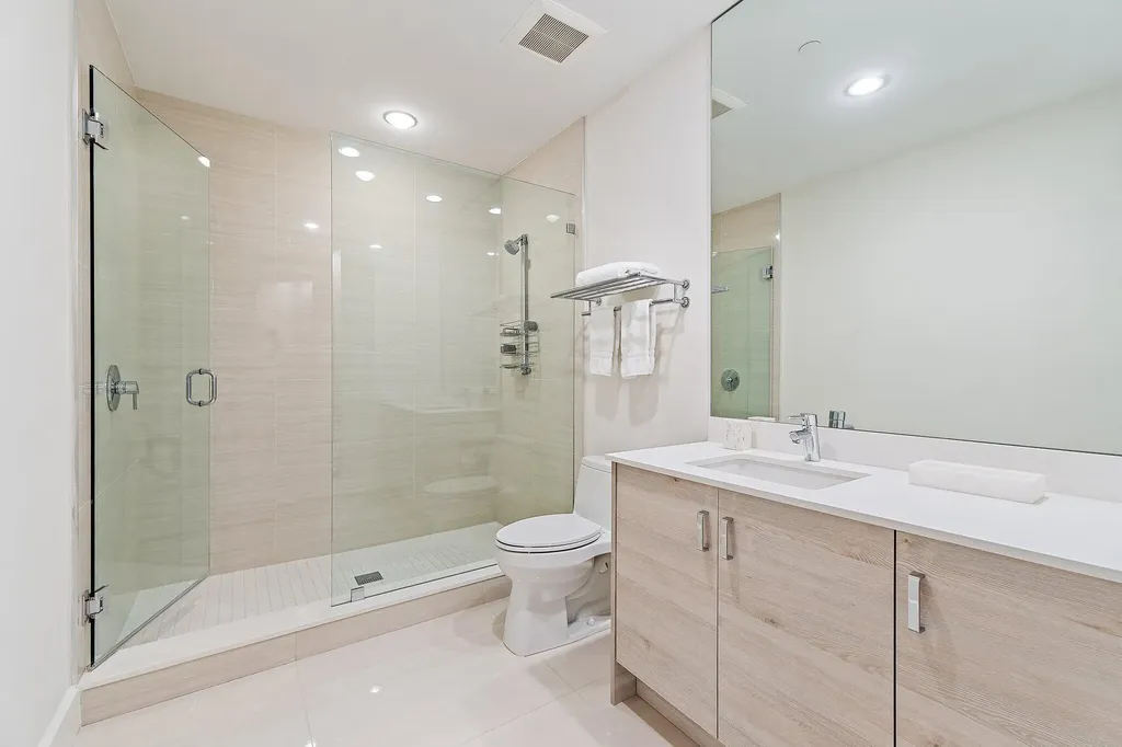 2720 Donald Ross Road Palm Beach Gardens FL 33410