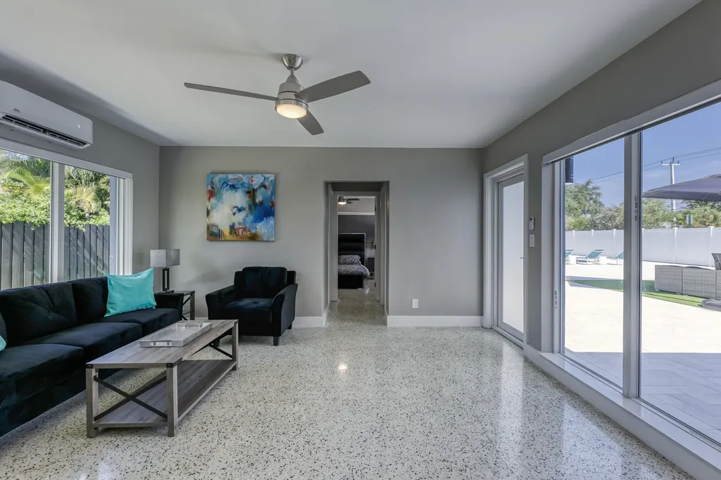 2017 NE 26th Street Wilton Manors FL 33305