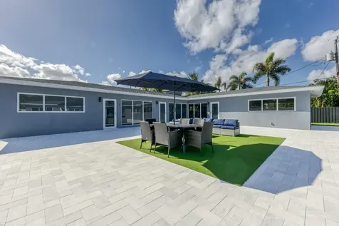 2017 NE 26th Street Wilton Manors FL 33305