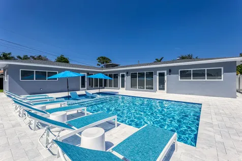 2017 NE 26th Street Wilton Manors FL 33305