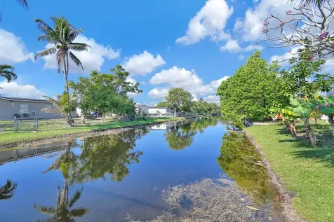 5060 NW 41st Court Lauderdale Lakes FL 33319