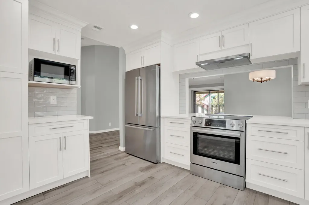 9 Lexington Lane E Palm Beach Gardens FL 33418