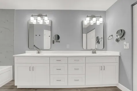 9 Lexington Lane E Palm Beach Gardens FL 33418