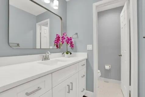 9 Lexington Lane E Palm Beach Gardens FL 33418
