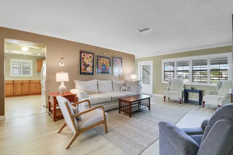 814 SW 5th Avenue Boynton Beach FL 33426