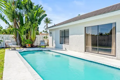 454 Prairie Rose Lane Boca Raton FL 33487
