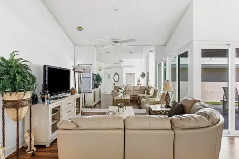 27 Wyndham Lane Palm Beach Gardens FL 33418