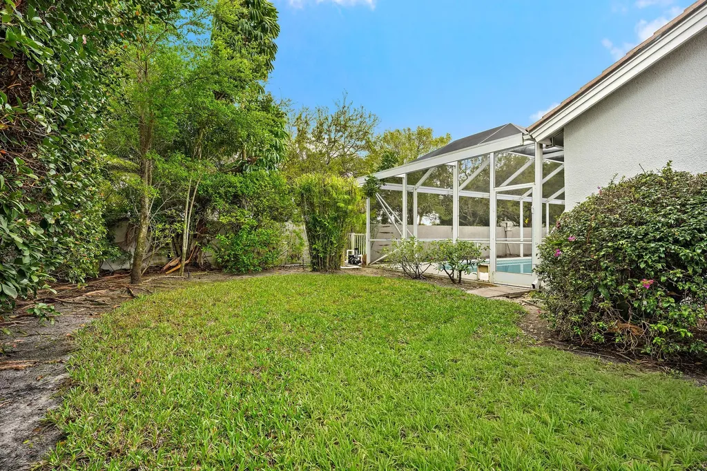 220 Eagleton Estates Boulevard Palm Beach Gardens FL 33418