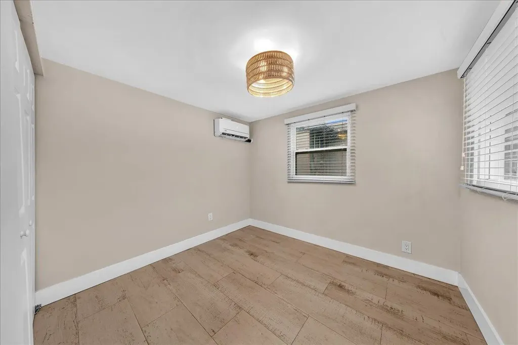 1835 Park Lane Fort Lauderdale FL 33315