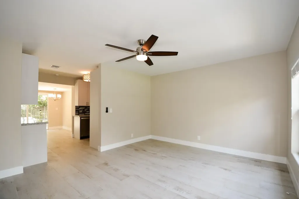 1835 Park Lane Fort Lauderdale FL 33315